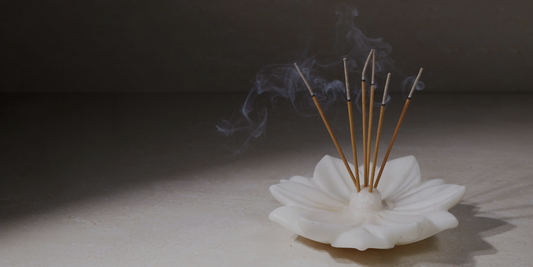 5 Ways to Use Incense to Purify Your Space and Life